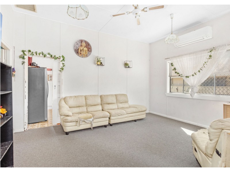 27 Dolphin Avenue, Taree NSW 2430
