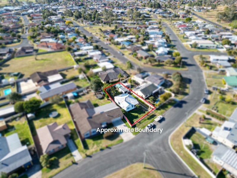 27 Dolphin Avenue, Taree NSW 2430