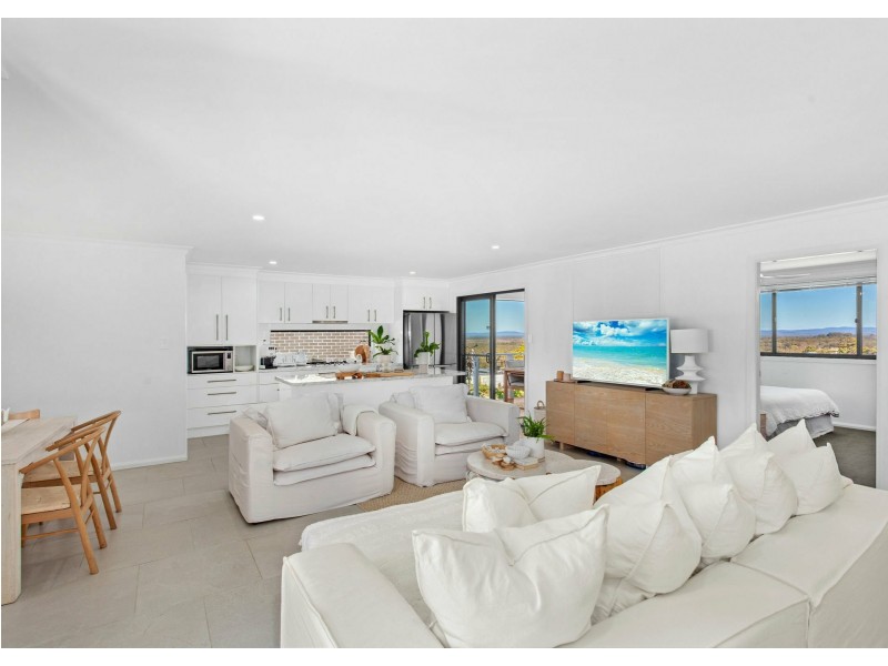 95 Coastal View Drive, Tallwoods Village NSW 2430