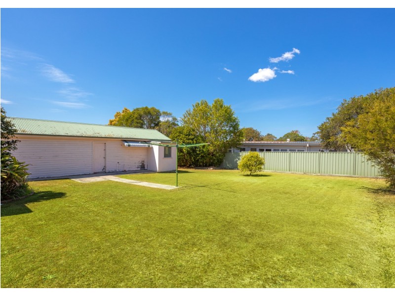 6 Maiden Avenue, Taree NSW 2430