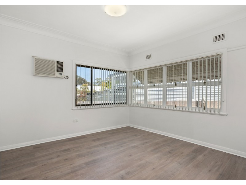 6 Maiden Avenue, Taree NSW 2430