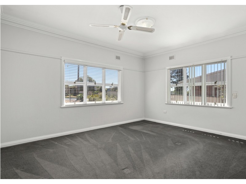 6 Maiden Avenue, Taree NSW 2430