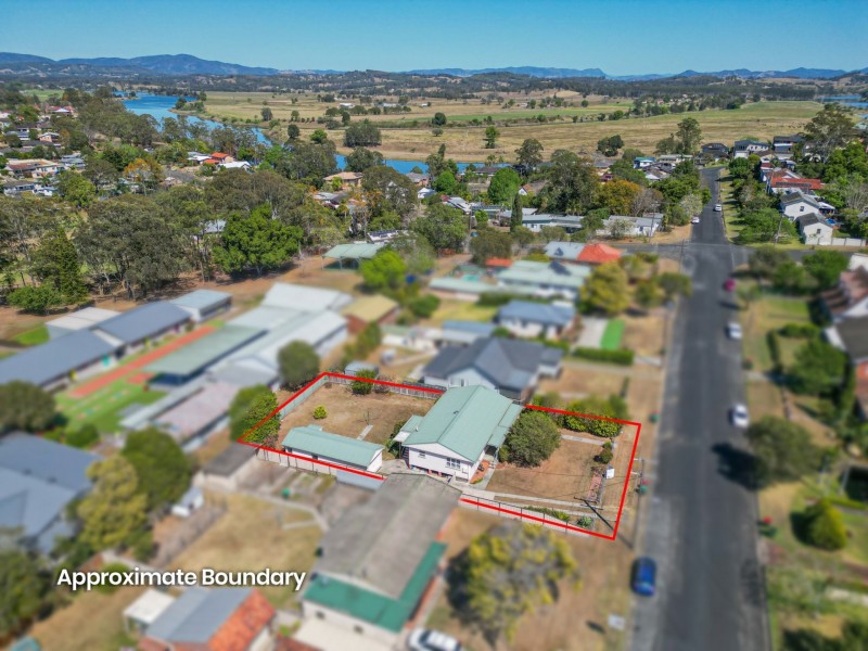 6 Maiden Avenue, Taree NSW 2430