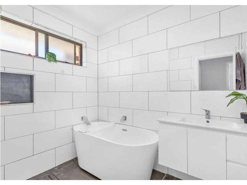 9 Coulston Street, Taree NSW 2430
