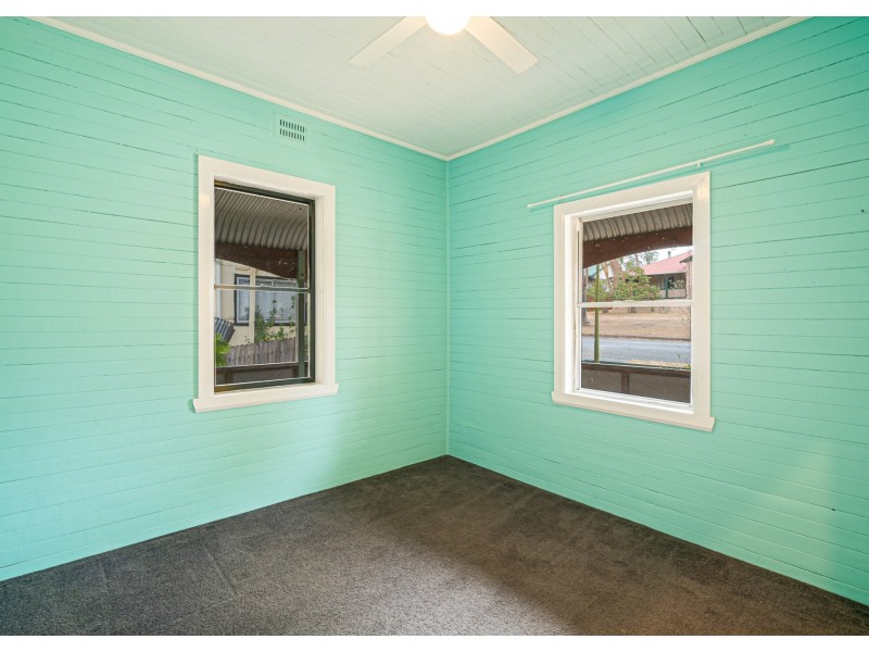 6 Bent Street, Wingham NSW 2429