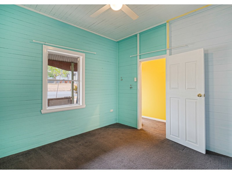 6 Bent Street, Wingham NSW 2429