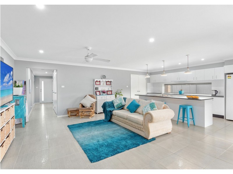 1 Malus Crescent, Taree NSW 2430