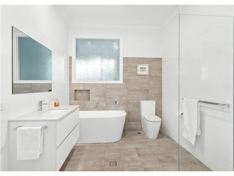 1-3 Grangewood Avenue, Tallwoods Village NSW 2430