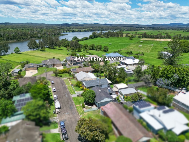 4 West End Avenue, Taree NSW 2430