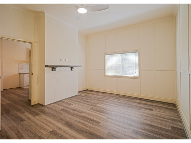 3/8 Railway Parade, Taree NSW 2430