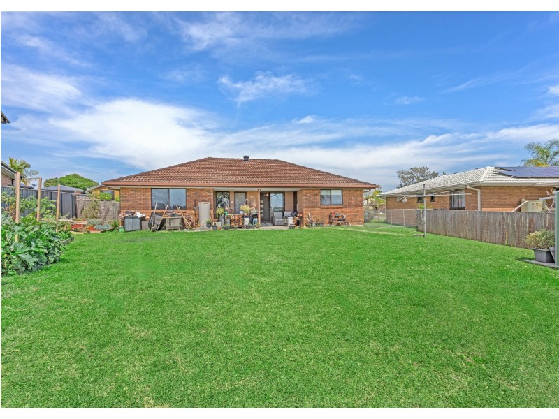 16 Palanas Drive, Taree NSW 2430
