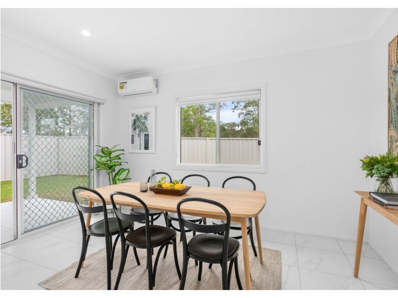 1&2/25 Grandis Parade, Taree NSW 2430