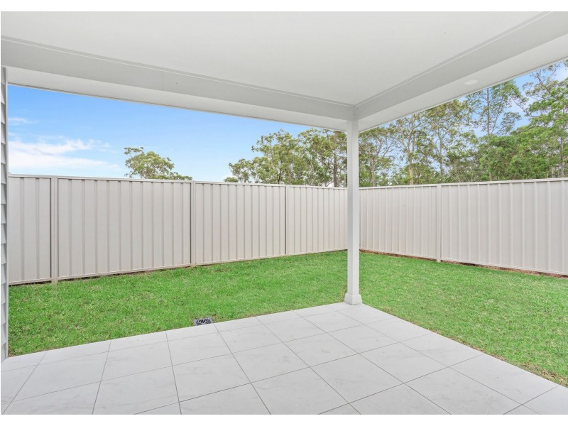 1&2/25 Grandis Parade, Taree NSW 2430
