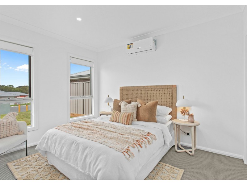 1&2/25 Grandis Parade, Taree NSW 2430