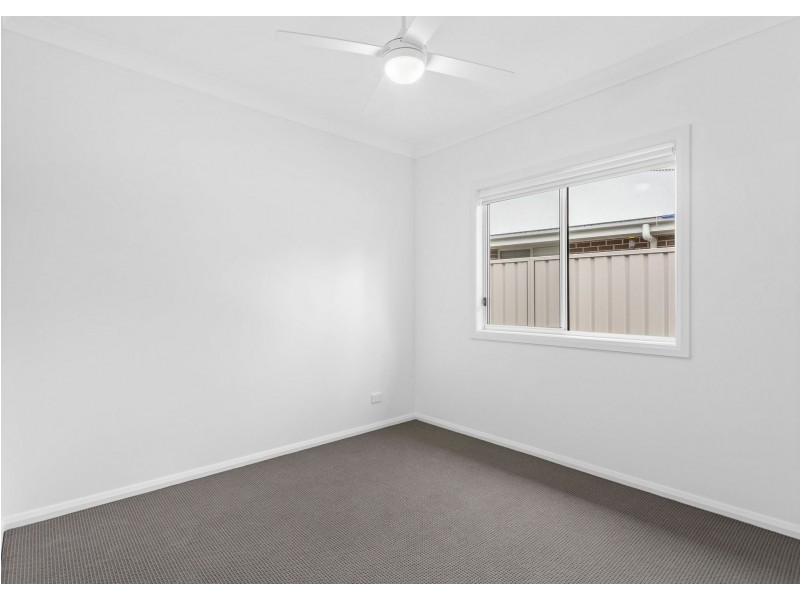 1&2/25 Grandis Parade, Taree NSW 2430