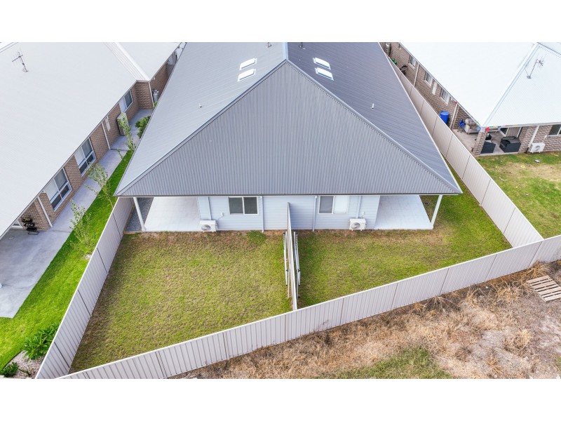 1&2/25 Grandis Parade, Taree NSW 2430