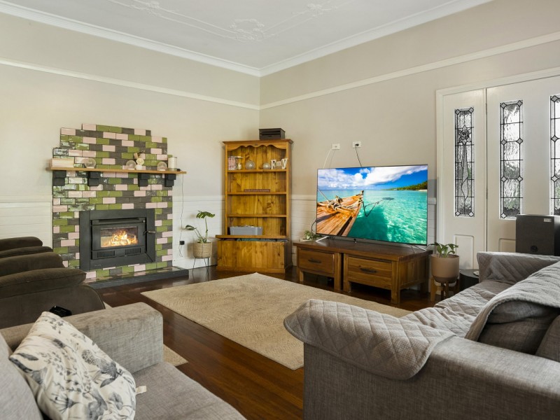 1 Machin Parade, Wingham NSW 2429