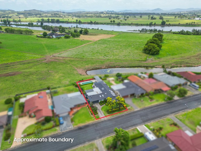 19 Petken Drive, Taree NSW 2430