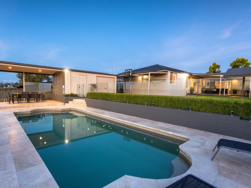 19 Petken Drive, Taree NSW 2430