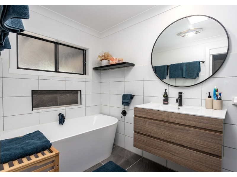 30 Peveril Street, Tinonee NSW 2430