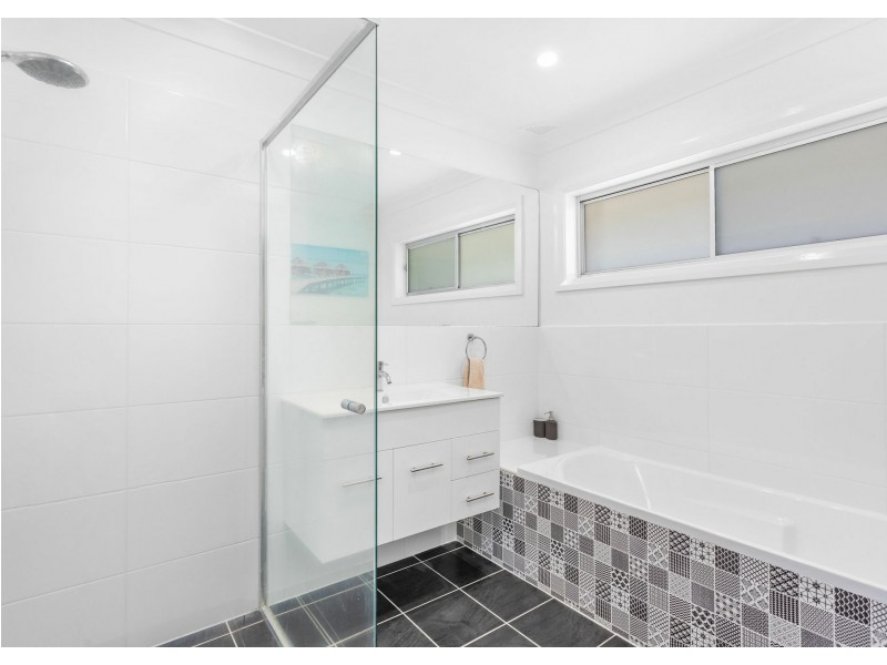17 Short Street, Taree NSW 2430