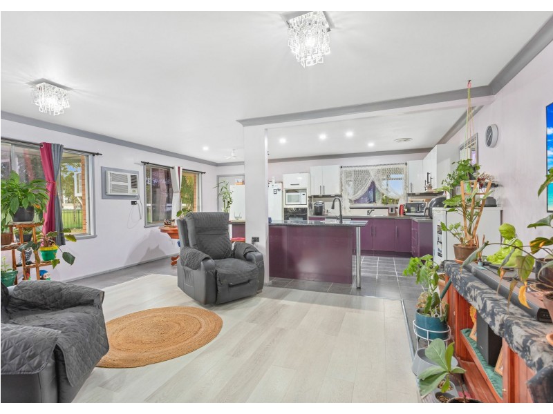 75 Oxley Street, Taree NSW 2430