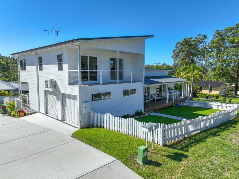 1&2/9A The Boulevard, Tallwoods Village NSW 2430