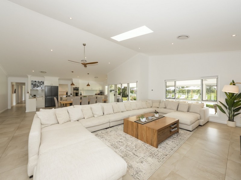 55 Hillville Road, Hillville NSW 2430