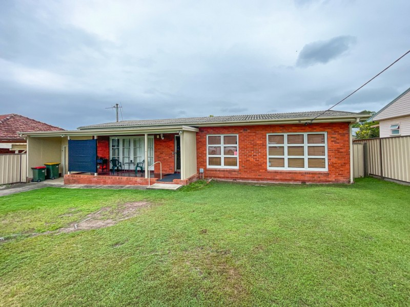 4 Maiden Avenue, Taree NSW 2430