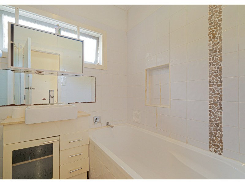 4 Maiden Avenue, Taree NSW 2430