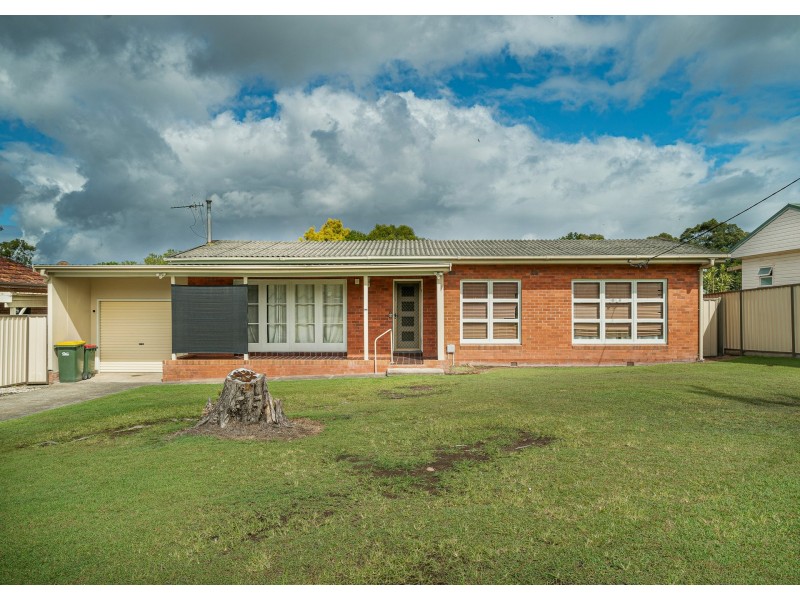 4 Maiden Avenue, Taree NSW 2430