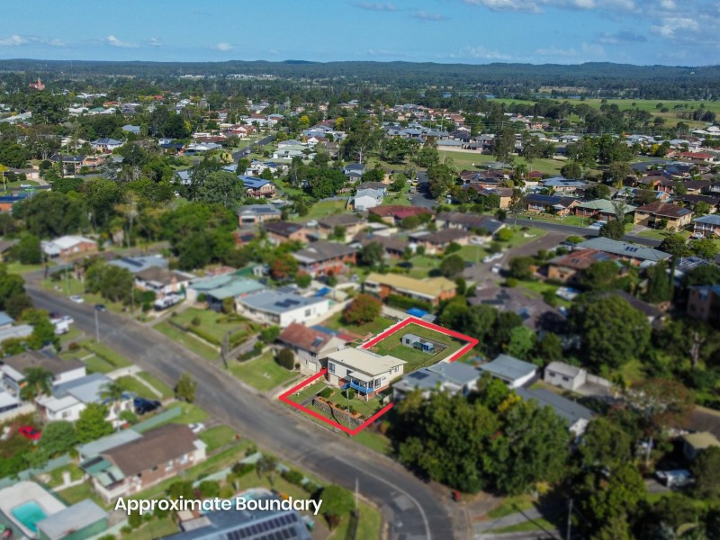 36 Bayview Crescent, Taree NSW 2430