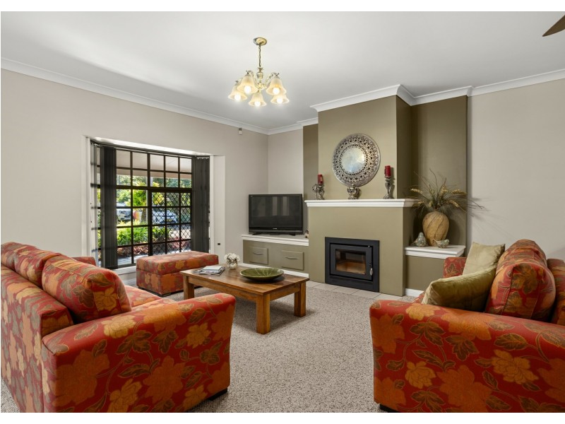 3 Kolinda Drive, Old Bar NSW 2430