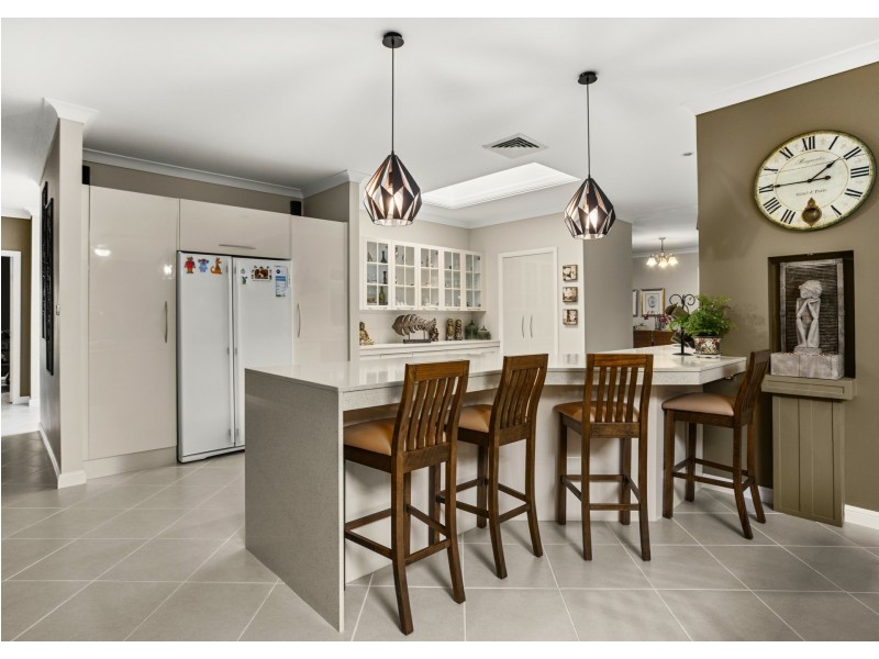 3 Kolinda Drive, Old Bar NSW 2430