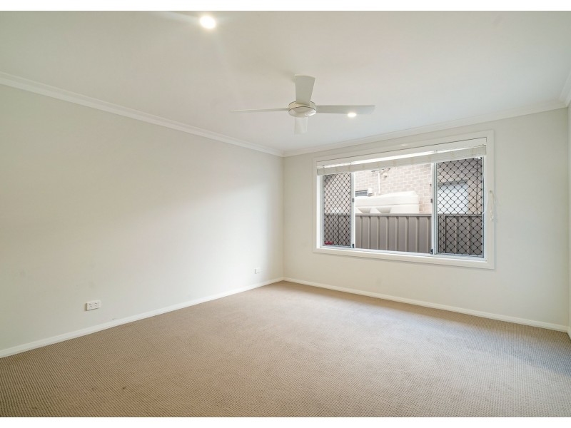 4 Stirling Place, Taree NSW 2430