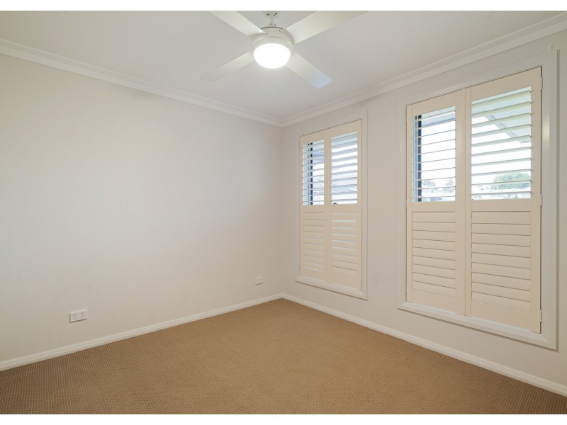 4 Stirling Place, Taree NSW 2430