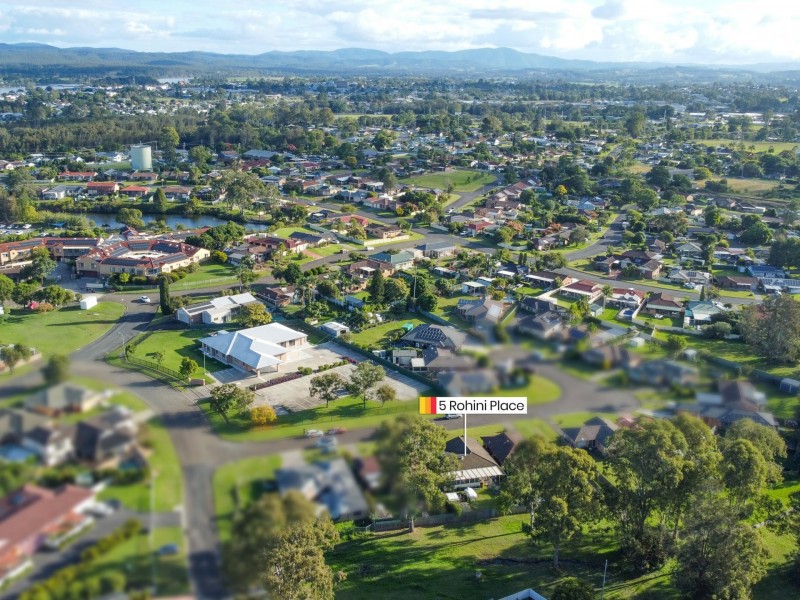 5 Rohini Place, Taree NSW 2430