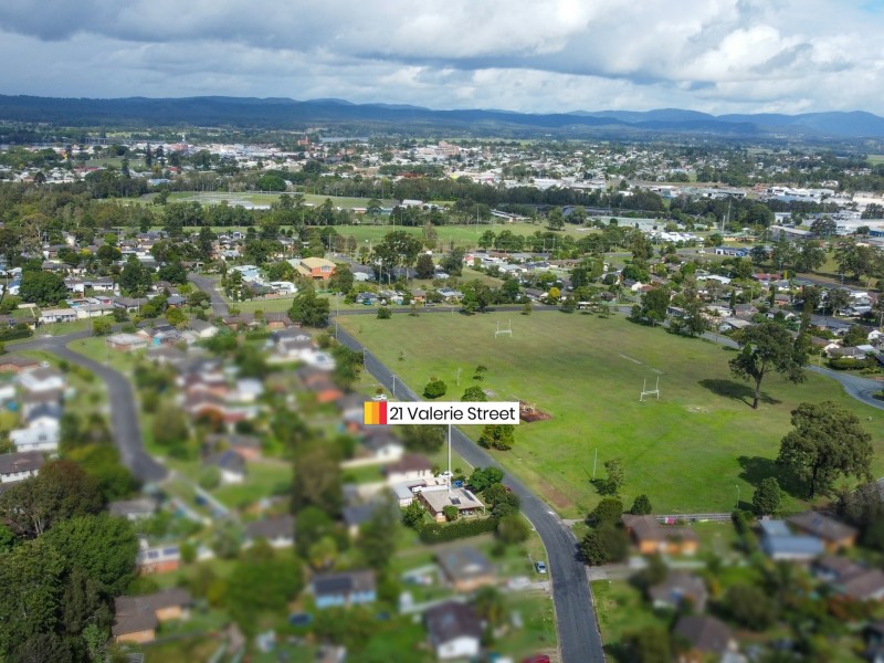 21 Valerie Street, Taree NSW 2430