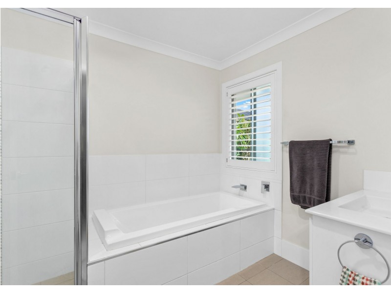 11 Eastern Valley Way, Tallwoods Village NSW 2430