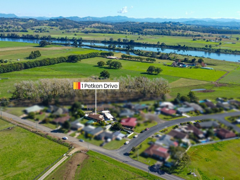 1 Petken Drive, Taree NSW 2430