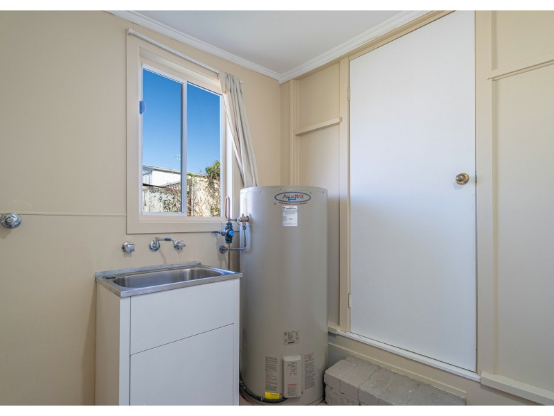 2/53B Commerce Street, Taree NSW 2430