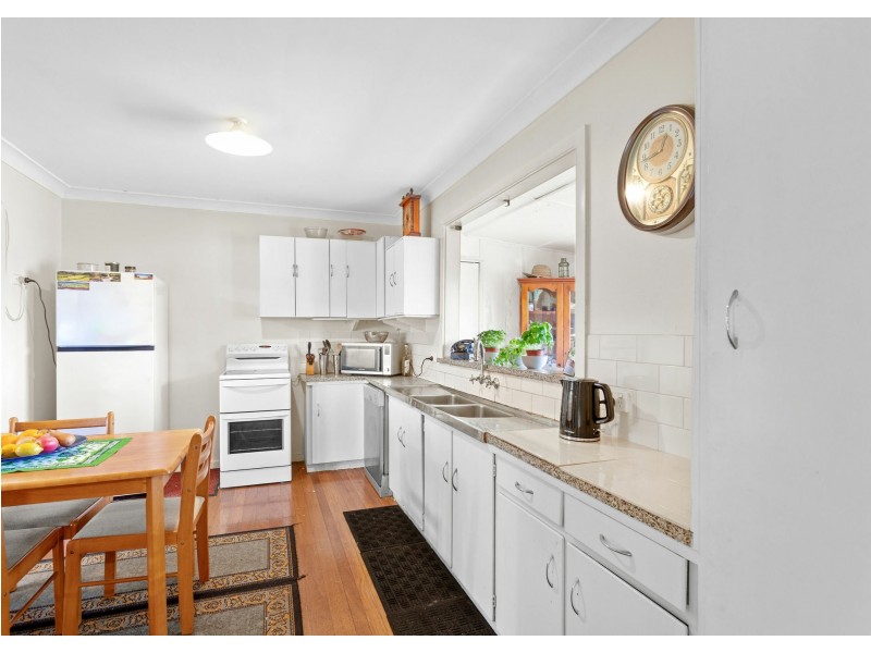 6 Arthur Avenue, Taree NSW 2430