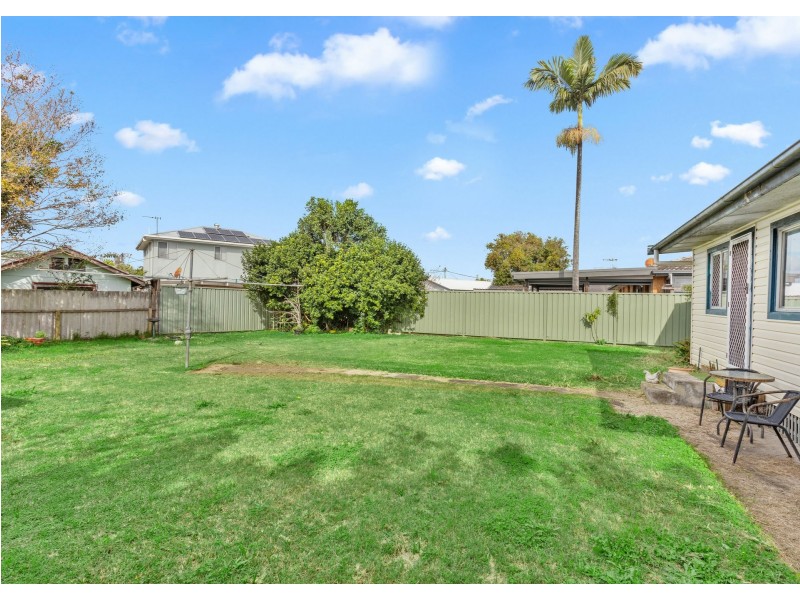 6 Arthur Avenue, Taree NSW 2430