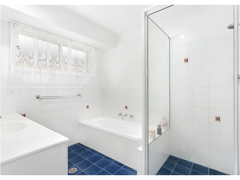 5 Barber Close, Tallwoods Village NSW 2430