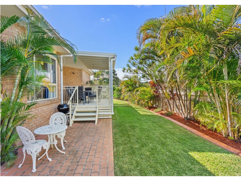 5 Barber Close, Tallwoods Village NSW 2430