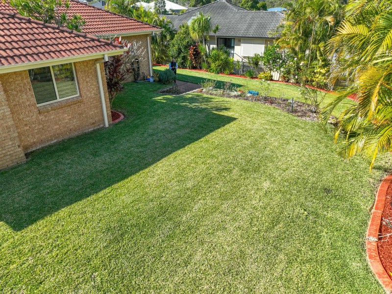 5 Barber Close, Tallwoods Village NSW 2430