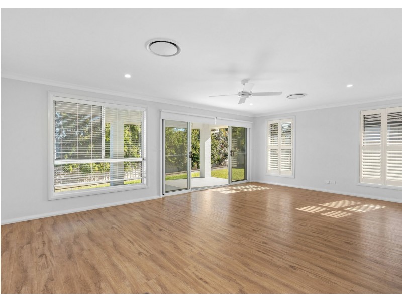 4 Stirling Place, Taree NSW 2430
