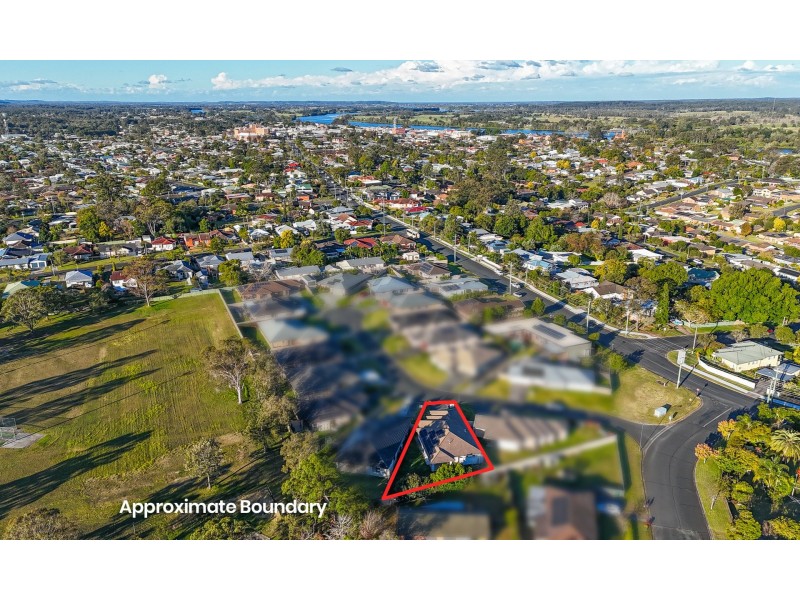 4 Stirling Place, Taree NSW 2430