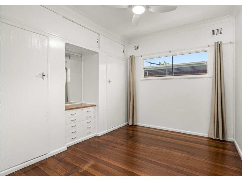 1 Maiden Avenue, Taree NSW 2430