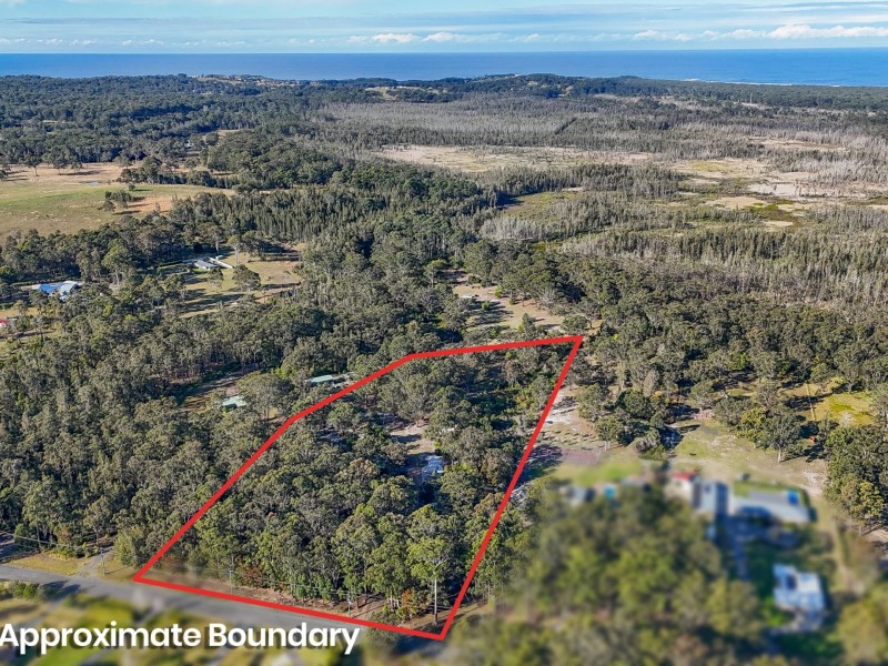 11 Oakview Drive, Hallidays Point NSW 2430